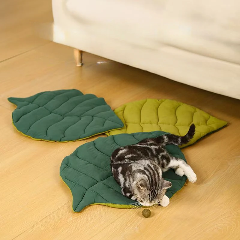 Autumn Winter Thickened leaf molding pet floor mat Cat mattress Pet machine wash mattress cotton fabric soft kennel mat kennel
Autumn Winter Thickened leaf molding pet floor mat Cat mattress Pet machine wash mattress cotton fabric soft kennel mat kennel
