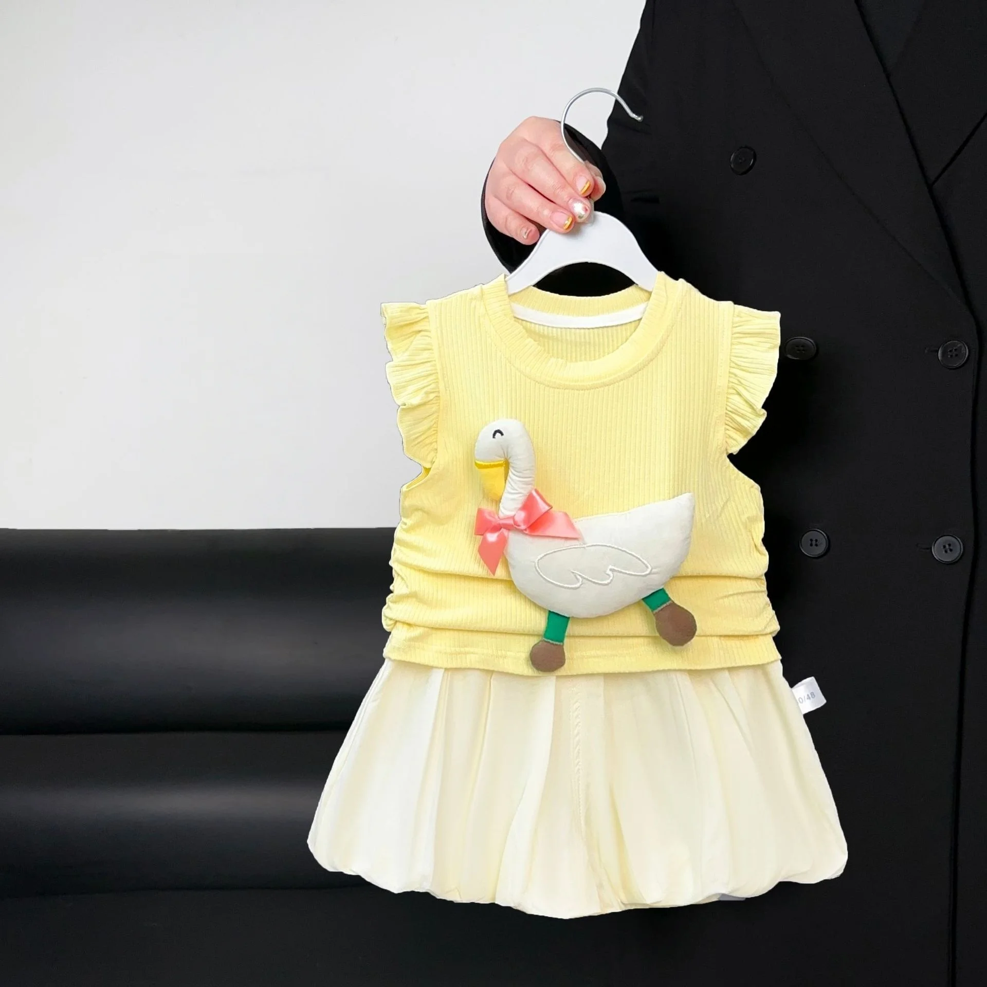 1 - 4 Y Kids Clothes Girls Adorable Baby Girls' Cotton Set Swan Plush Flutter Sleeve Top and Bloomer Pants Soft and Cute
1 - 4 Y Kids Clothes Girls Adorable Baby Girls' Cotton Set Swan Plush Flutter Sleeve Top and Bloomer Pants Soft and Cute