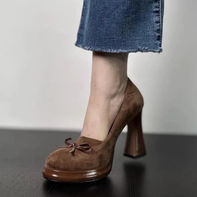 Female 2024 Summer New Comfortable Shallow Office Women's Shoes Fashion Round Toe High Heel Women Shoes Casual and Light
Female 2024 Summer New Comfortable Shallow Office Women's Shoes Fashion Round Toe High Heel Women Shoes Casual and Light