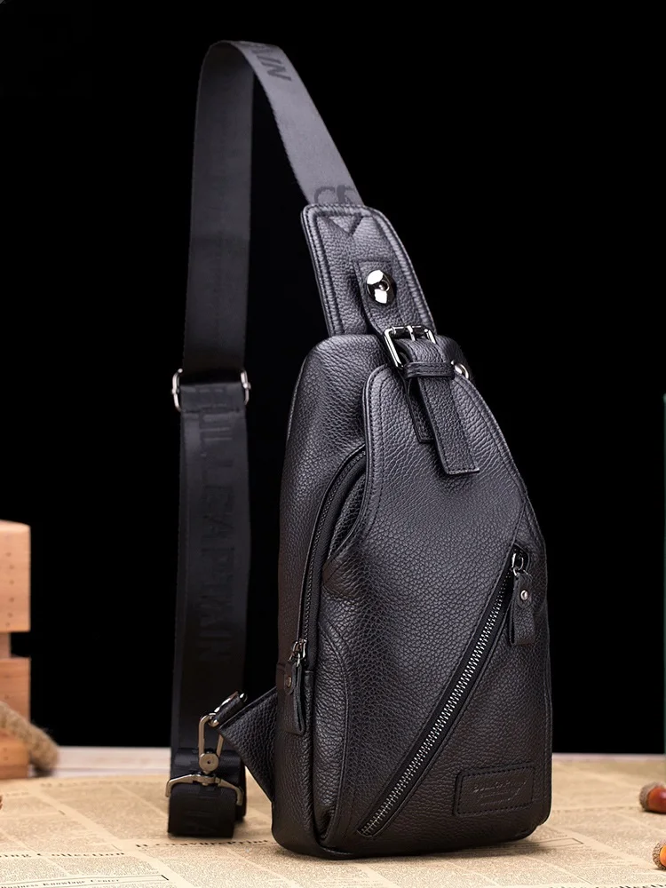 100% Genuine Leather Men's Chest Bag Luxury Shoulder Crossbody Bag High Quality Cowhide Men Outdoor Commuting Bag
100% Genuine Leather Men's Chest Bag Luxury Shoulder Crossbody Bag High Quality Cowhide Men Outdoor Commuting Bag