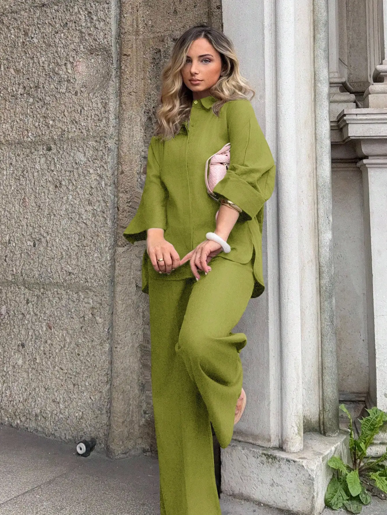 Elegant 2-Piece Women Loose Shirt And Wide Leg High Waist Pants Set
Elegant 2-Piece Women Loose Shirt And Wide Leg High Waist Pants Set