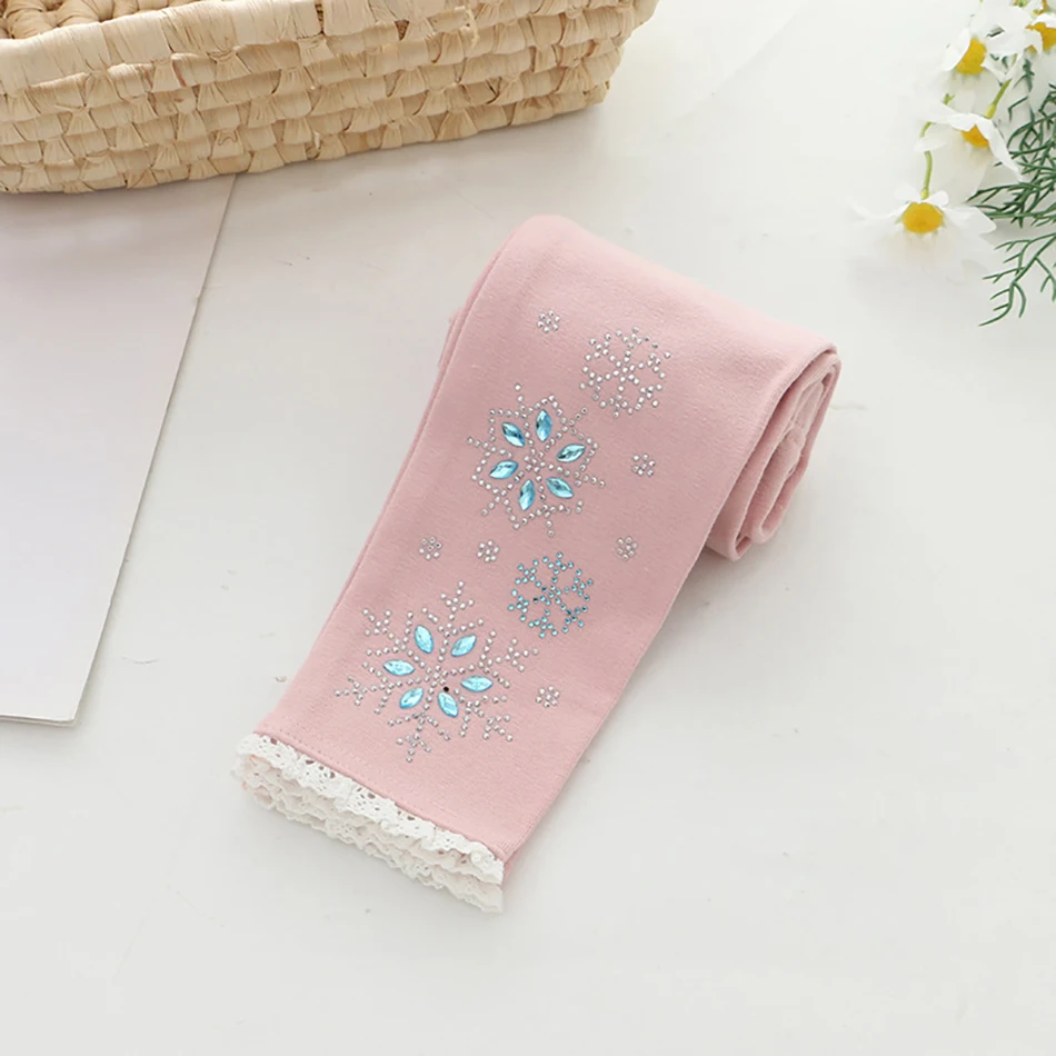 High Quality Girls Leggings for Spring and Autumn Korean Style with Elegant Snowflake Pattern and Rhinestone Decoration Designs
High Quality Girls Leggings for Spring and Autumn Korean Style with Elegant Snowflake Pattern and Rhinestone Decoration Designs