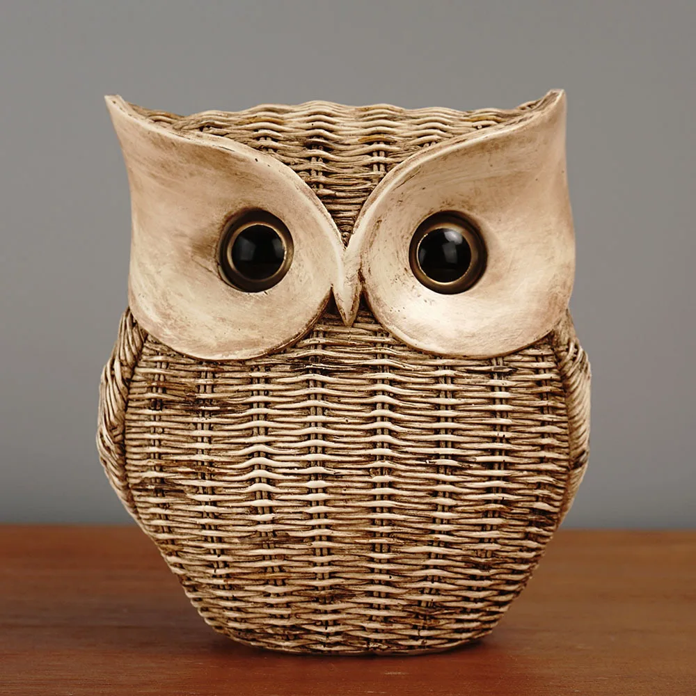 Cross-border hot resin ornaments owl crafts home good Nordic wind living room desktop TV cabinet decoration
Cross-border hot resin ornaments owl crafts home good Nordic wind living room desktop TV cabinet decoration