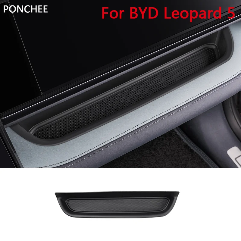 For BYD Leopard 5 2024 2025 Front Passenger Storage Box Silicone Pad Protective Pad Automobile Modification Supplies Black
For BYD Leopard 5 2024 2025 Front Passenger Storage Box Silicone Pad Protective Pad Automobile Modification Supplies Black