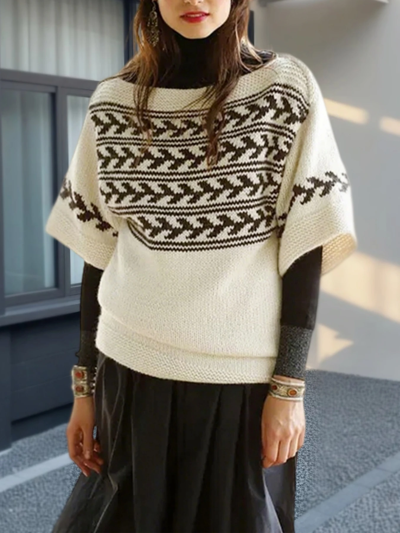 Ladies' Fashionable Casual Pullover With A Flat Collar, Dropped Shoulder, Contrasting Color Stripes, Layered Pullover Sweater
Ladies' Fashionable Casual Pullover With A Flat Collar, Dropped Shoulder, Contrasting Color Stripes, Layered Pullover Sweater