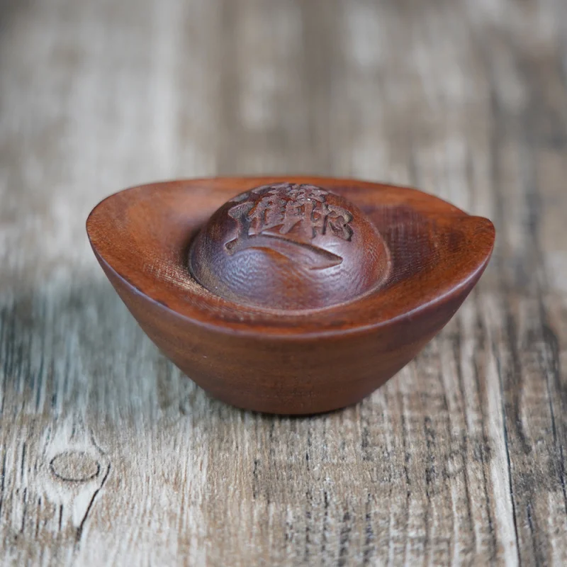 Natural lightning-struck jujube fortune-bringing treasure, exquisitely large ingot ornament, hand-carved DZ wood car
Natural lightning-struck jujube fortune-bringing treasure, exquisitely large ingot ornament, hand-carved DZ wood car