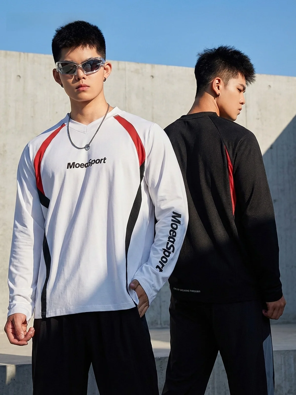 Мужская футболка свободного кроя с длинным рукавом для тренировок по баскетболу, в американском ретро-стиле, из чистого хлопка, удобная, молодежная, модная.
Мужская футболка свободного кроя с длинным рукавом для тренировок по баскетболу, в американском ретро-стиле, из чистого хлопка, удобная, молодежная, модная.