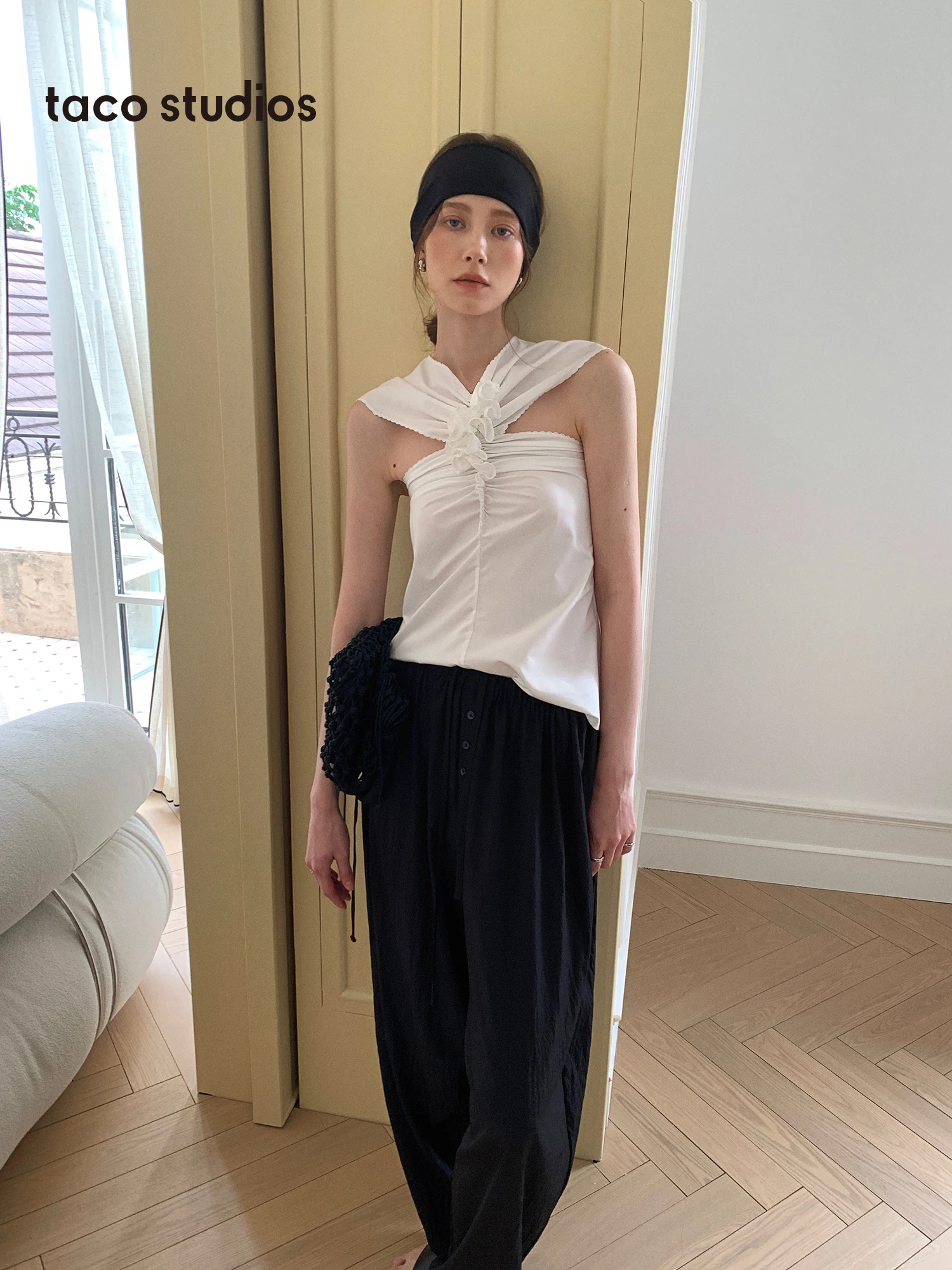 Женский летний топ Taco Studios с вышивкой по краю, хлопковый, с крестообразным дизайном, утягивающий, из полиэстера и модала, приятный для кожи
Женский летний топ Taco Studios с вышивкой по краю, хлопковый, с крестообразным дизайном, утягивающий, из полиэстера и модала, приятный для кожи