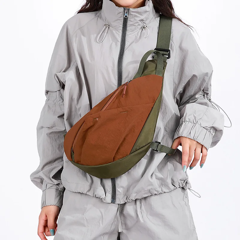 2026 New Korean Casual Men Women Chest Bag Women's Outdoor Sports Messenger Bag Large Capacity Travel Mountaineering Cycling Bag
2026 New Korean Casual Men Women Chest Bag Women's Outdoor Sports Messenger Bag Large Capacity Travel Mountaineering Cycling Bag