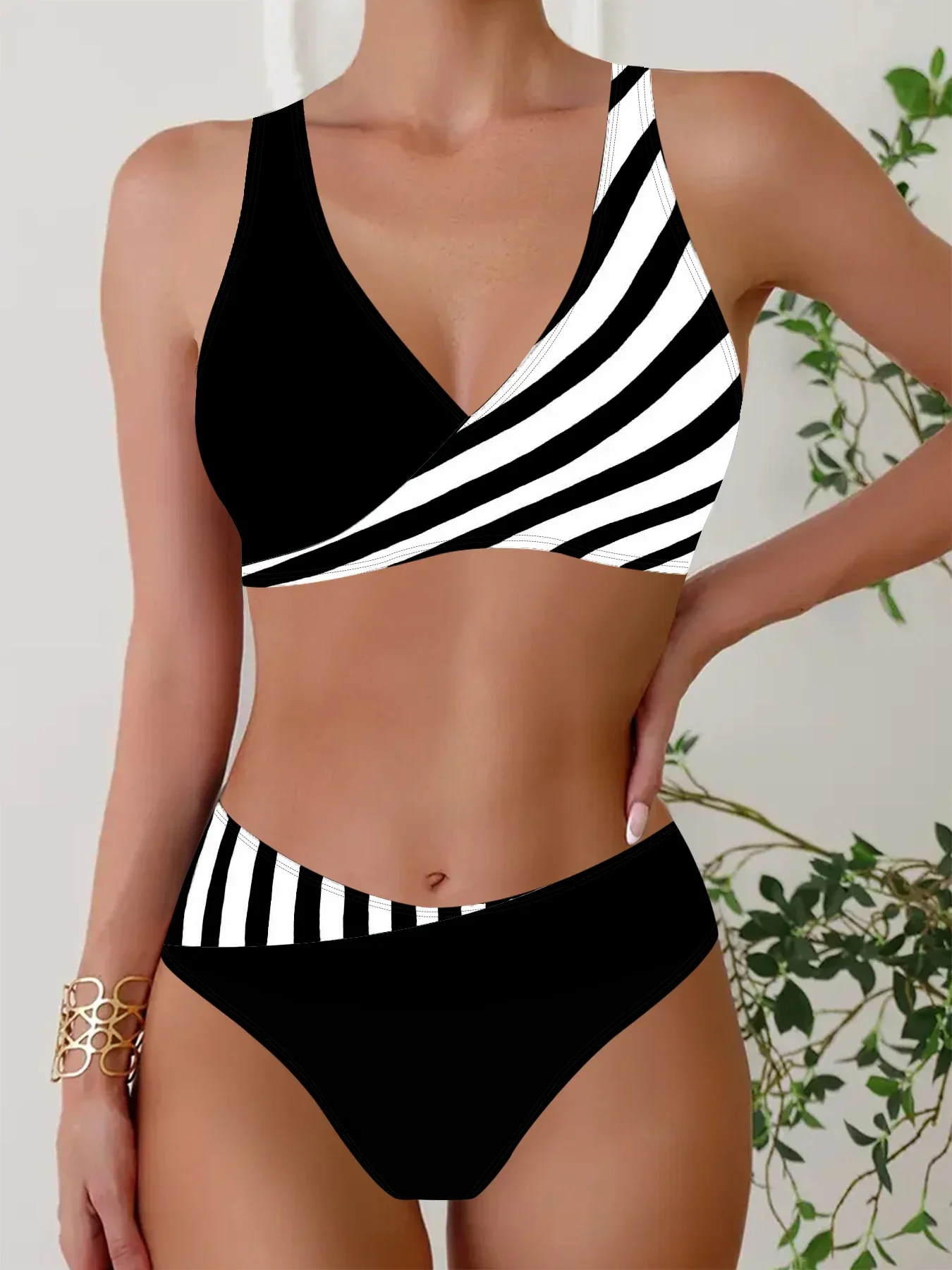 Sexy Women's Fashion Casual Classic Black and White Printed Women's Vacation Two-piece Bikini Set S-5XL
Sexy Women's Fashion Casual Classic Black and White Printed Women's Vacation Two-piece Bikini Set S-5XL