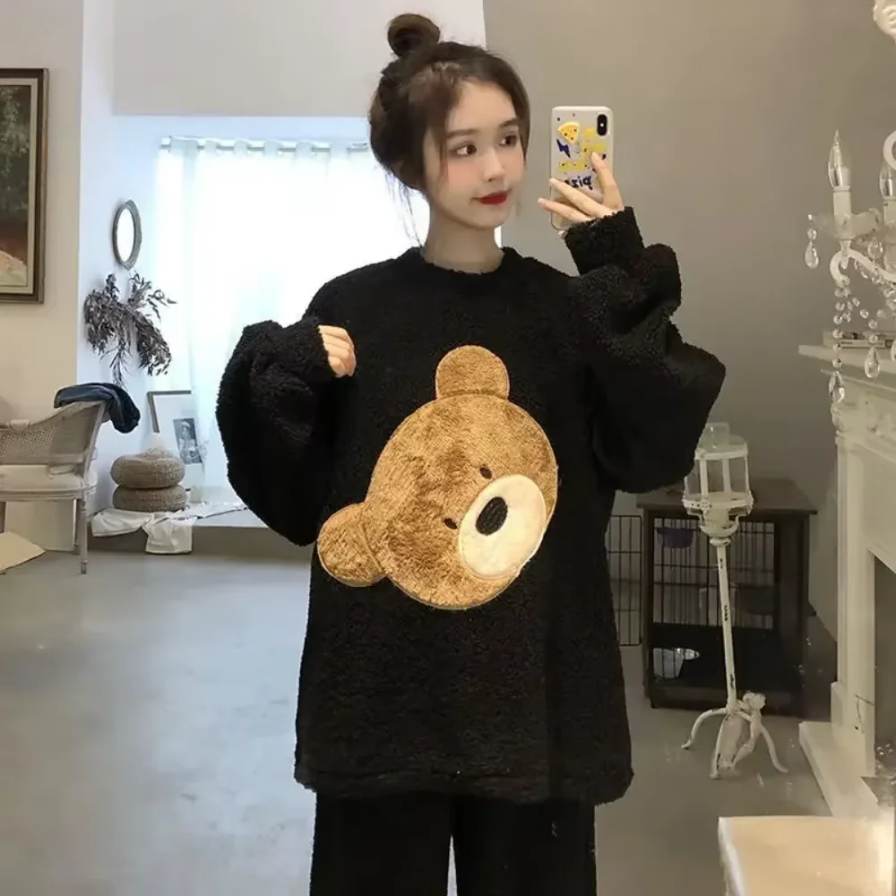 Flannel Winter Women's Sleepwear Set Comfortable Sweet Warm Pajamas Matching Pants and Top Bear Pattern Home Clothes
Flannel Winter Women's Sleepwear Set Comfortable Sweet Warm Pajamas Matching Pants and Top Bear Pattern Home Clothes