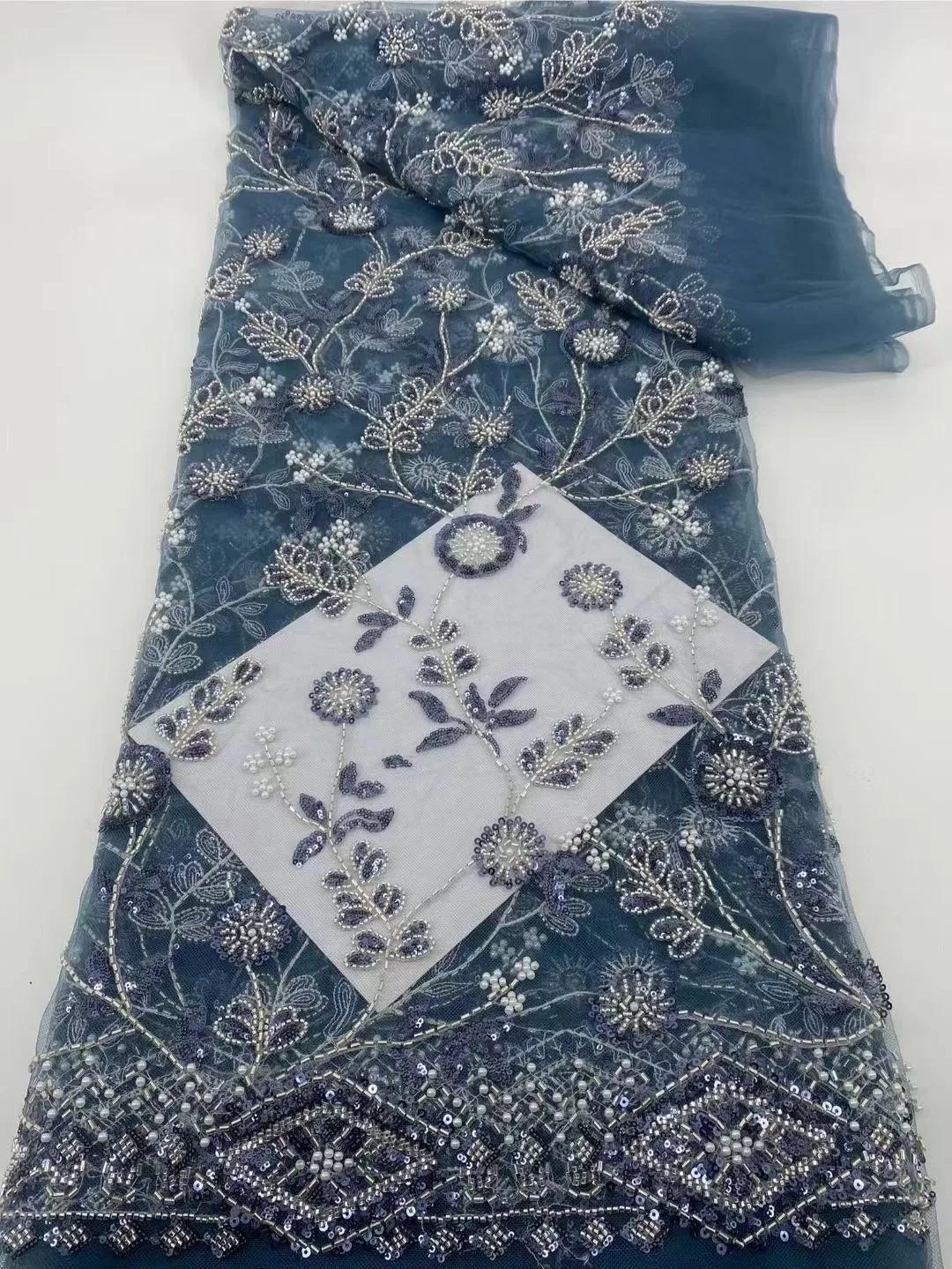 African Sequins Beaded Lace Fabrics High Quality Sequence Embroidery French Nigerian Lace Fabric For Wedding Sewing
African Sequins Beaded Lace Fabrics High Quality Sequence Embroidery French Nigerian Lace Fabric For Wedding Sewing