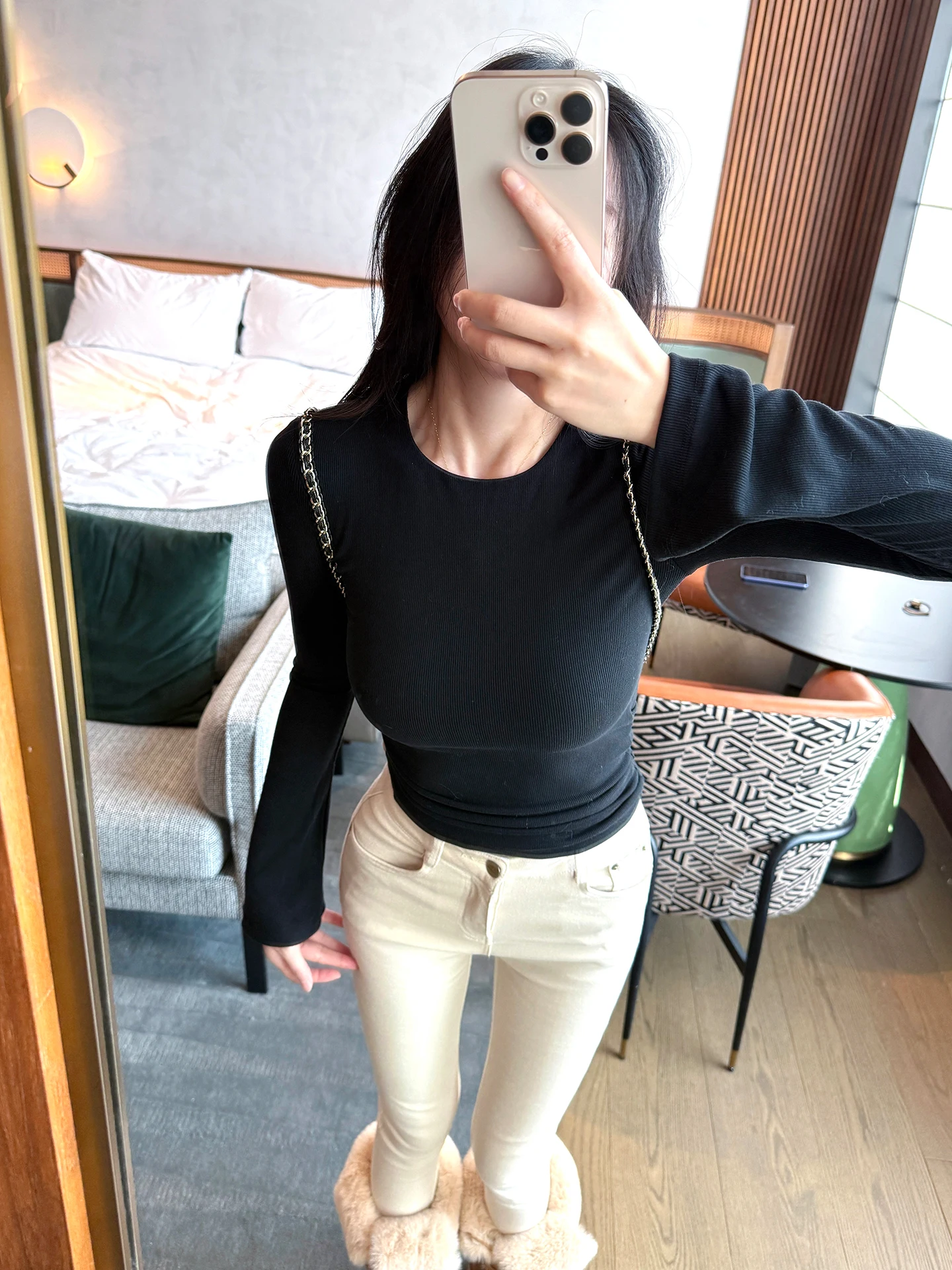 Matou Women's Basic Bla round Ne Long Sve T-irt Skin-friendly Bell Sve Underwear Top Sexy Waist-cinching Sle
Matou Women's Basic Bla round Ne Long Sve T-irt Skin-friendly Bell Sve Underwear Top Sexy Waist-cinching Sle