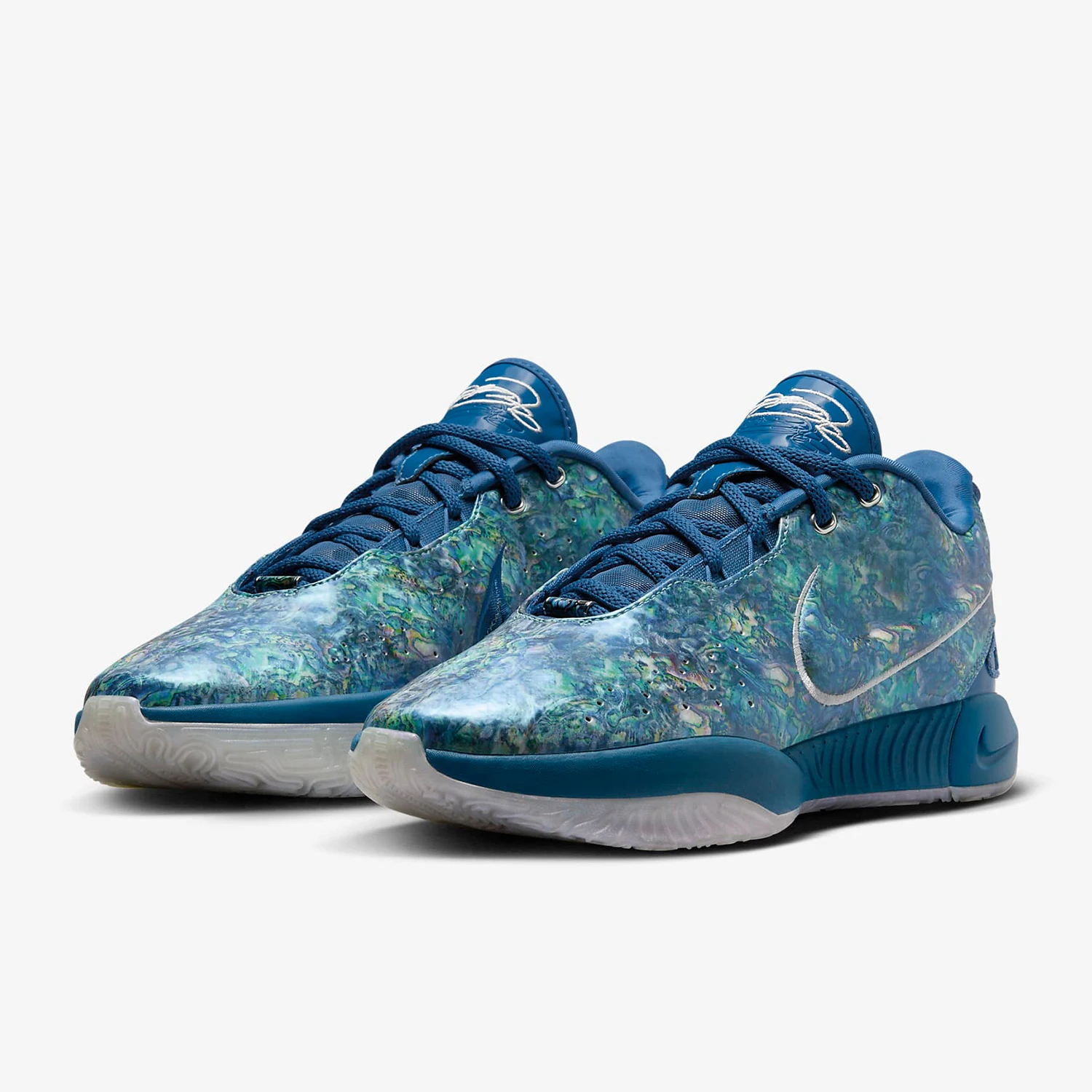 Мужские прочные баскетбольные кроссовки Nike LeBron XXI EP FN0709-400
Мужские прочные баскетбольные кроссовки Nike LeBron XXI EP FN0709-400