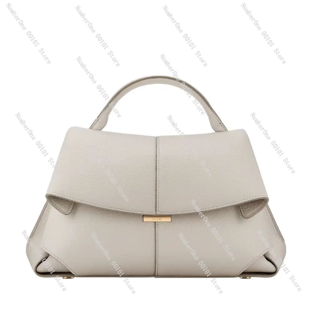 French series fashion pleated shoulder portable waterproof lightweight luxury bag
French series fashion pleated shoulder portable waterproof lightweight luxury bag
