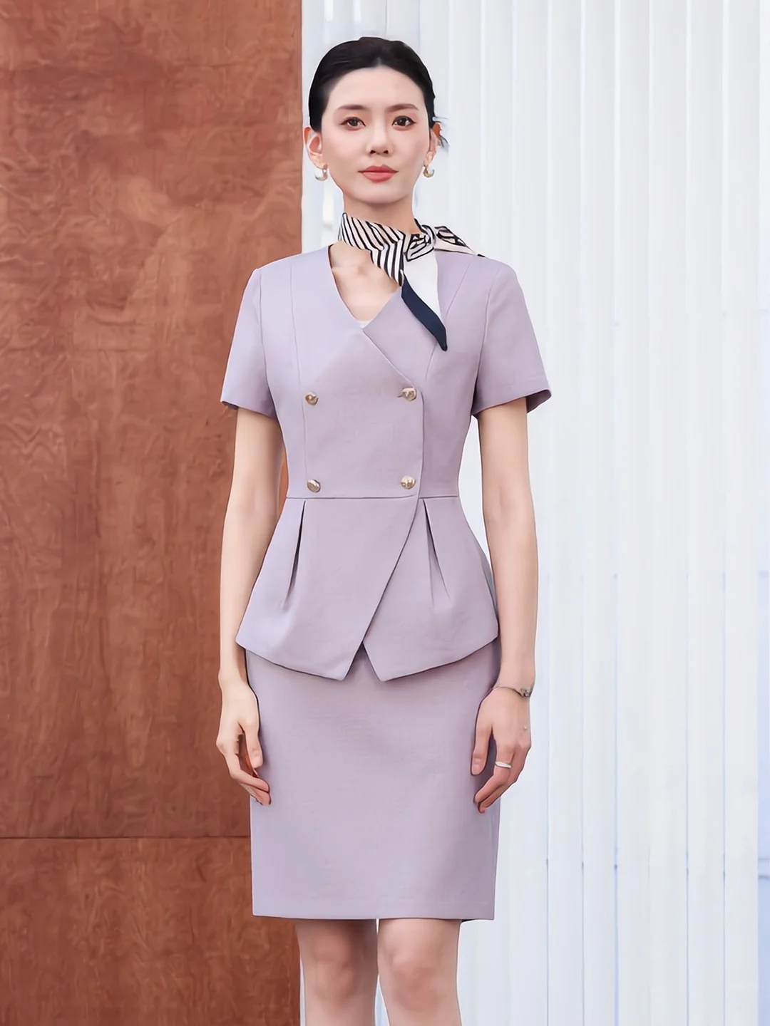 Professional Women's V-Neck Suit Jacket Summer Commute Slim Fit Design Sense Art Exam Elegance Suit Set Polyester Fiber
Professional Women's V-Neck Suit Jacket Summer Commute Slim Fit Design Sense Art Exam Elegance Suit Set Polyester Fiber