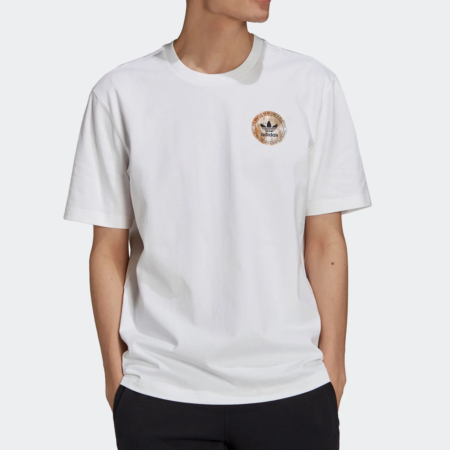 Adidas Originals Authentic New Season Men's Casual Round Neck Short Sleeve HA4704
Adidas Originals Authentic New Season Men's Casual Round Neck Short Sleeve HA4704