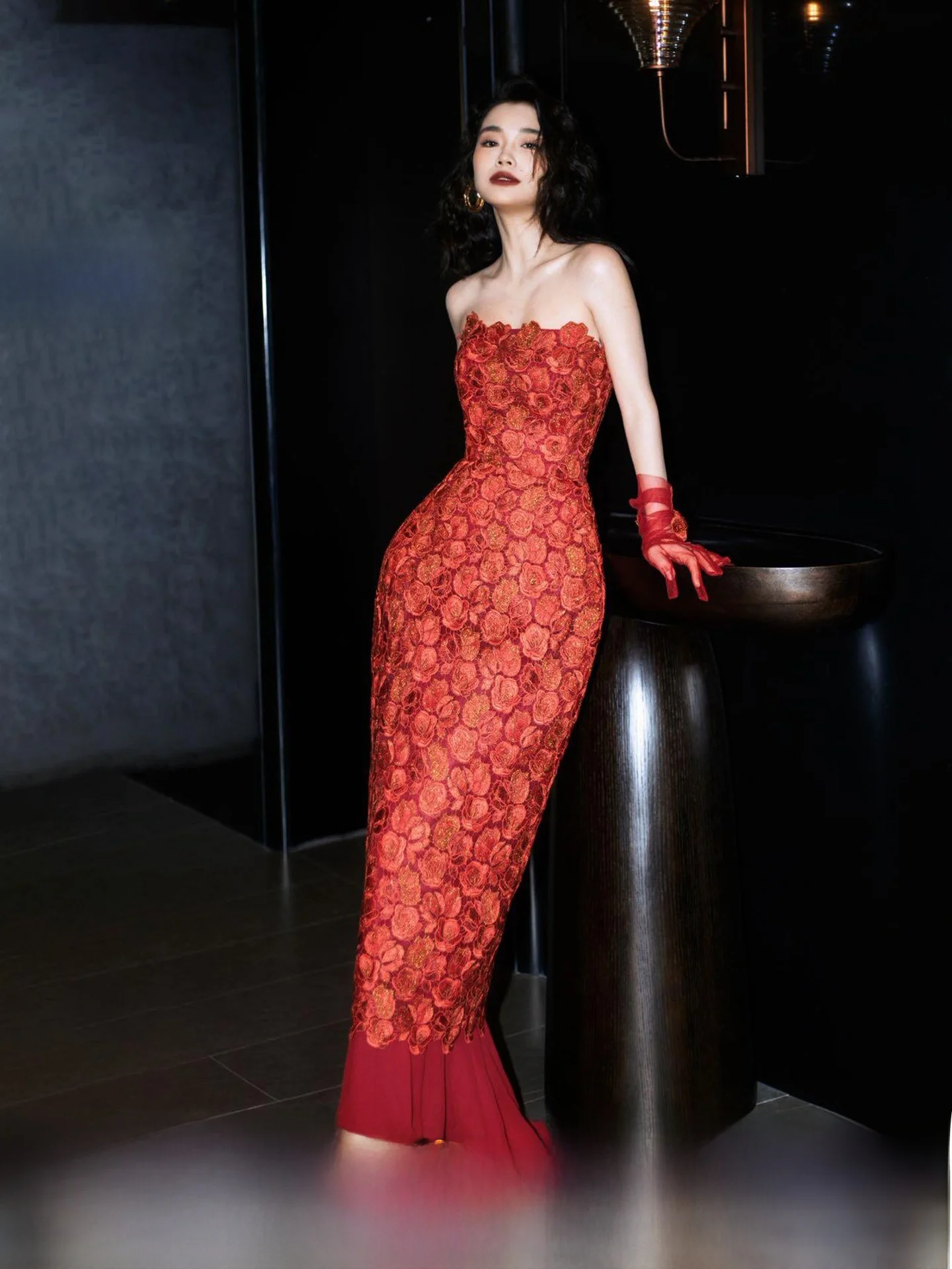 Red Bridal Gown Evening Reception Guest Welcome Fish Tail Wedding Dress for Women Vintage Style Zipper Back Long Evening Gown
Red Bridal Gown Evening Reception Guest Welcome Fish Tail Wedding Dress for Women Vintage Style Zipper Back Long Evening Gown