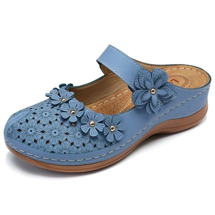 Large Size Women's Retro Floral Decorative Wedge Sandals Summer New Round Toe Casual Comfortable Hollow Breathable Slippers
Large Size Women's Retro Floral Decorative Wedge Sandals Summer New Round Toe Casual Comfortable Hollow Breathable Slippers