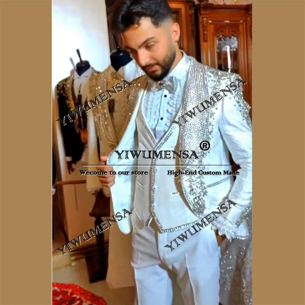 Sparkly Sequins Suits Men For Wedding Customized Beaded Stones Man Dresses 3-Piece Sets Groom Wedding Party Tuxedo Male Clothing
Sparkly Sequins Suits Men For Wedding Customized Beaded Stones Man Dresses 3-Piece Sets Groom Wedding Party Tuxedo Male Clothing