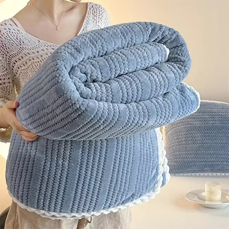 New Simple Striped Jacquard Knitted Fleece Milk Fleece Office Sofa Blanket Platinum Series Blanket
New Simple Striped Jacquard Knitted Fleece Milk Fleece Office Sofa Blanket Platinum Series Blanket