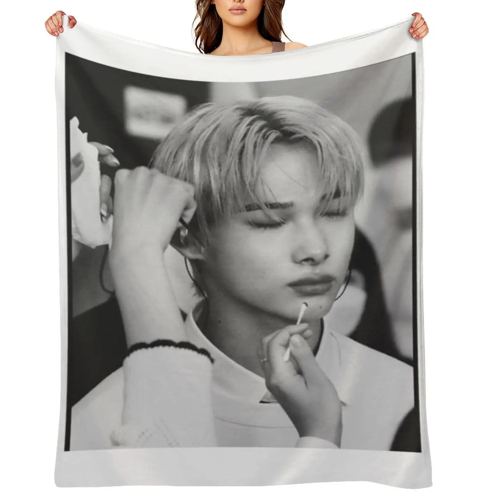 NIKI Throw Blanket Multi-Purpose Soft Beds Beach Luxury Throw Blankets
NIKI Throw Blanket Multi-Purpose Soft Beds Beach Luxury Throw Blankets