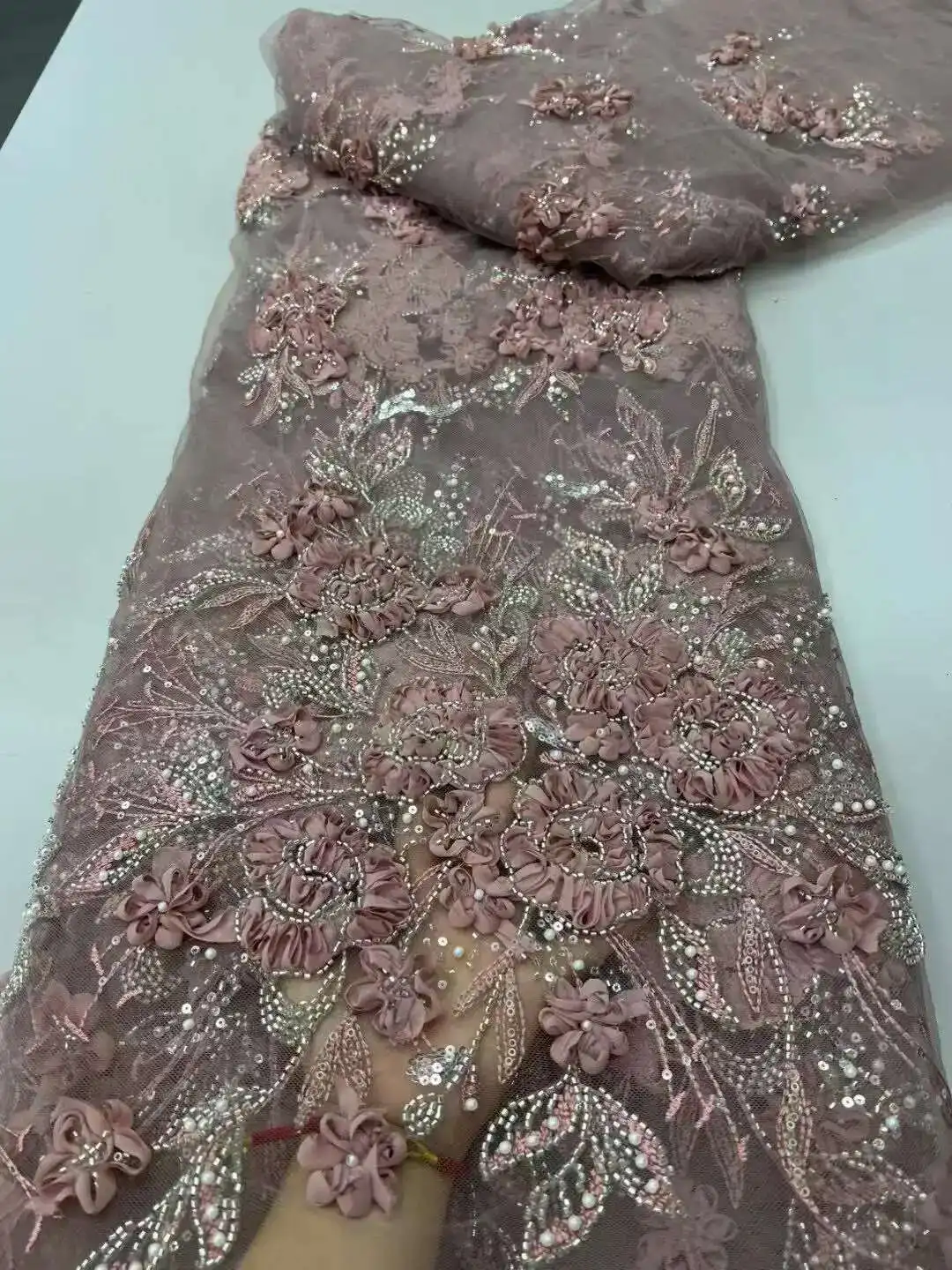 Luxury African Heavy Beads Lace Fabric 2025 High Quality 5 Yards Nigerian Sequins French Tulle Fabric Material For Wedding Party
Luxury African Heavy Beads Lace Fabric 2025 High Quality 5 Yards Nigerian Sequins French Tulle Fabric Material For Wedding Party