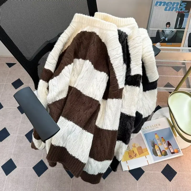 Осенне-зимний мужской вязаный свитер большого размера в полоску в стиле Hong Kong Sle Forest System, японский ретро-стиль Lazy Sle
Осенне-зимний мужской вязаный свитер большого размера в полоску в стиле Hong Kong Sle Forest System, японский ретро-стиль Lazy Sle