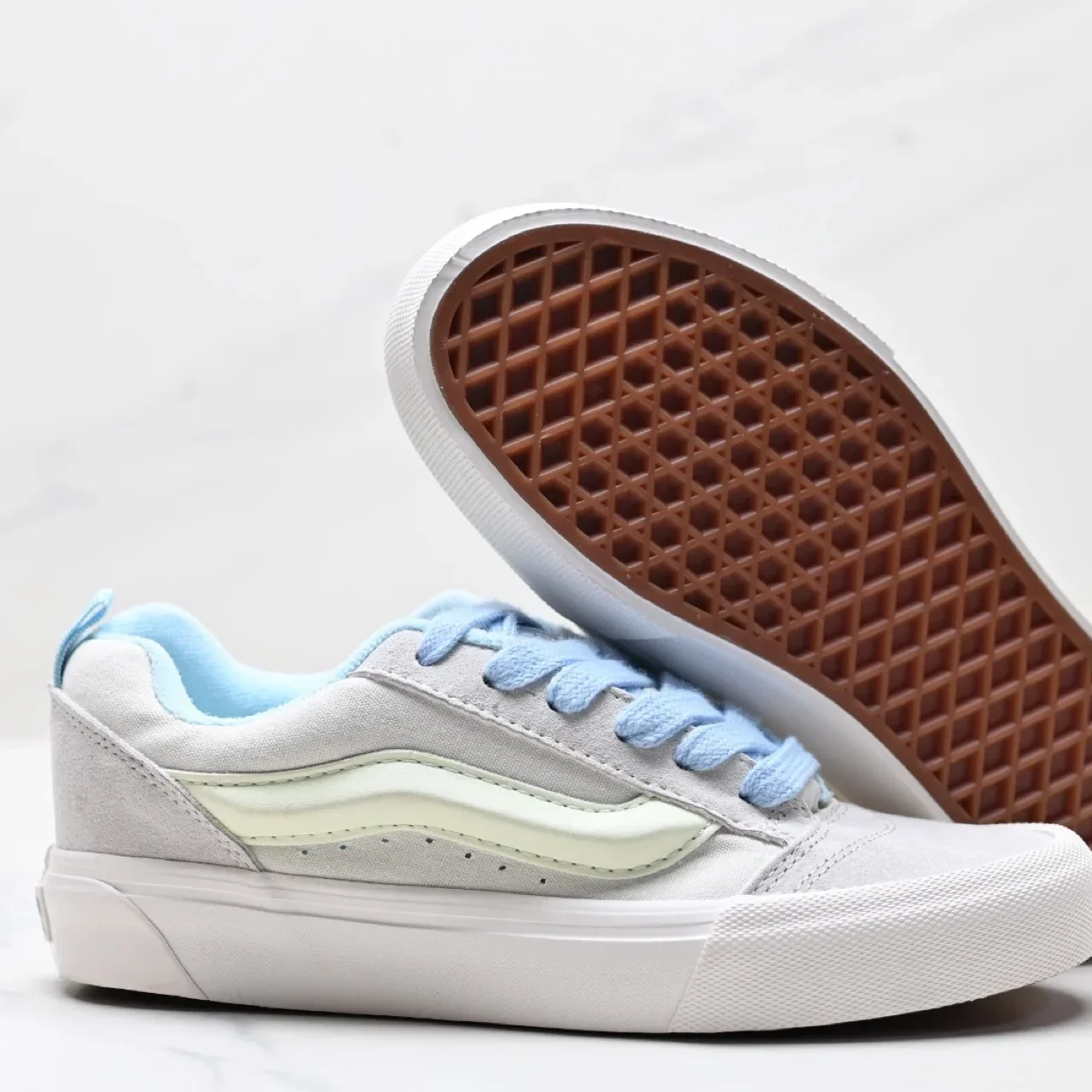 Fashion Men Sneakers Breathable Men's Running Shoes Shock Absorbing Male Platform Shoes Lightweight Large Size Men's Sport Shoes
Fashion Men Sneakers Breathable Men's Running Shoes Shock Absorbing Male Platform Shoes Lightweight Large Size Men's Sport Shoes