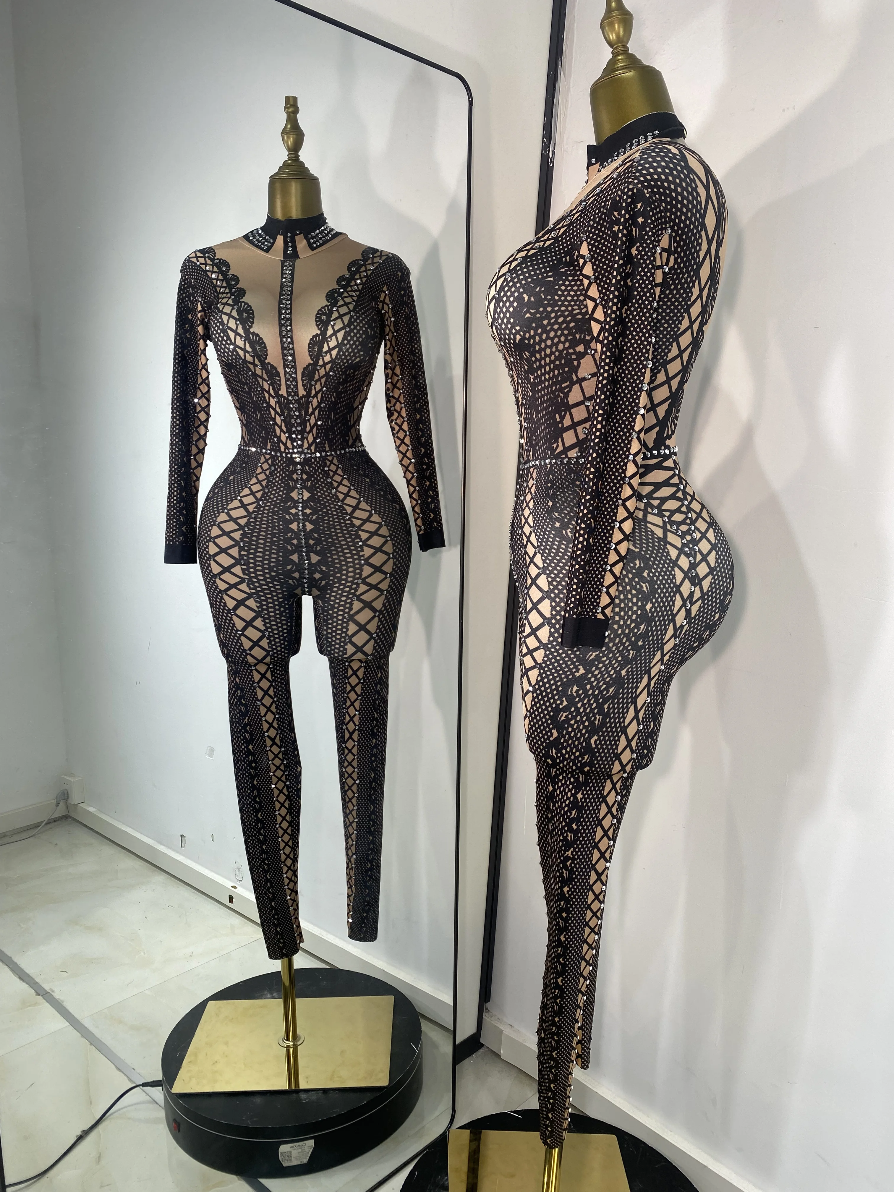 Luxury Designer Printed Rhinestones Spandexy Bodysuit Special Occassion Cosplay Musical Festival Evening Club Party Jumpsuits 
Luxury Designer Printed Rhinestones Spandexy Bodysuit Special Occassion Cosplay Musical Festival Evening Club Party Jumpsuits