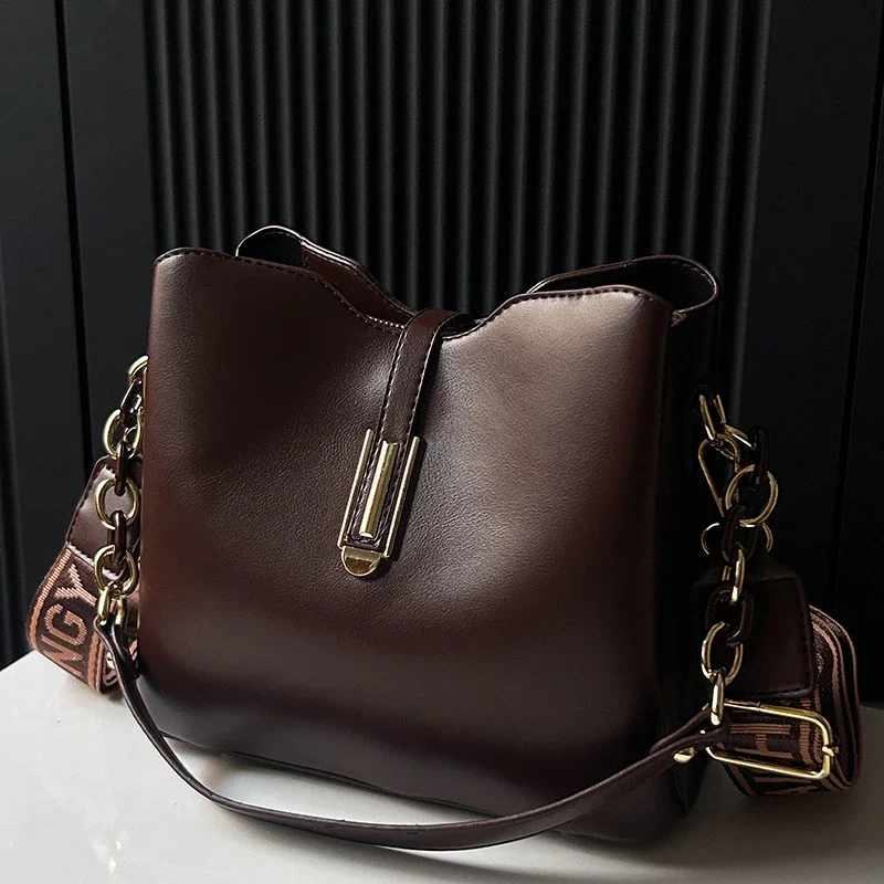 Fashion Brand Women's Big Shoulder Crossbody Bag Luxury PU Leather Messenger Bag Handbag Travel Tote Bag for Female Purse
Fashion Brand Women's Big Shoulder Crossbody Bag Luxury PU Leather Messenger Bag Handbag Travel Tote Bag for Female Purse