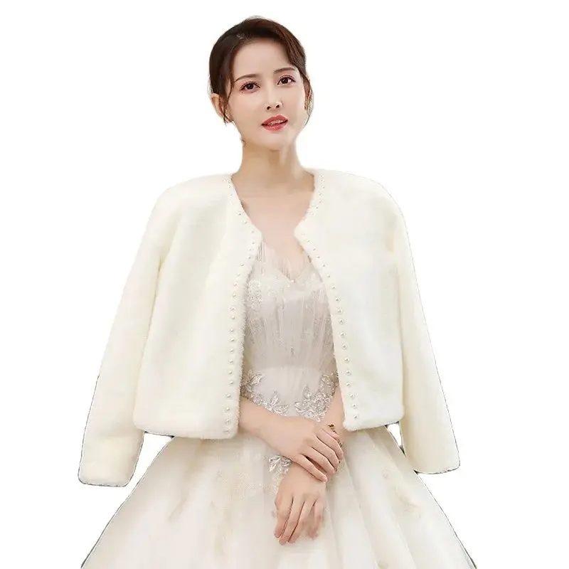 Wedding Bolero Winter Bridal Shrug Faux Fur Wedding Shawls Women Wraps Bridal Wedding Jacket Party Prom Dress Coat Bridal Shawl
Wedding Bolero Winter Bridal Shrug Faux Fur Wedding Shawls Women Wraps Bridal Wedding Jacket Party Prom Dress Coat Bridal Shawl