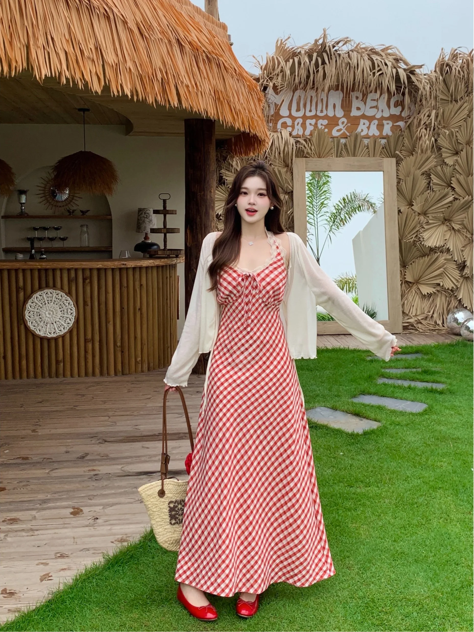 Summer 2026 plus Size MM Holiday Style Red Plaid Neck Hanging Dress Big Size Meat Covering Slimming Apricot Open Cardigan Set
Summer 2026 plus Size MM Holiday Style Red Plaid Neck Hanging Dress Big Size Meat Covering Slimming Apricot Open Cardigan Set