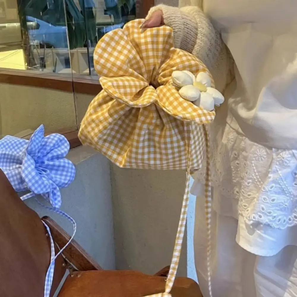 Literary Plaid Flower Drawstring Bag Cloth Portable Small Crossbody Bag Bundle Pocket Cute ins Shoulder Bag Travel
Literary Plaid Flower Drawstring Bag Cloth Portable Small Crossbody Bag Bundle Pocket Cute ins Shoulder Bag Travel