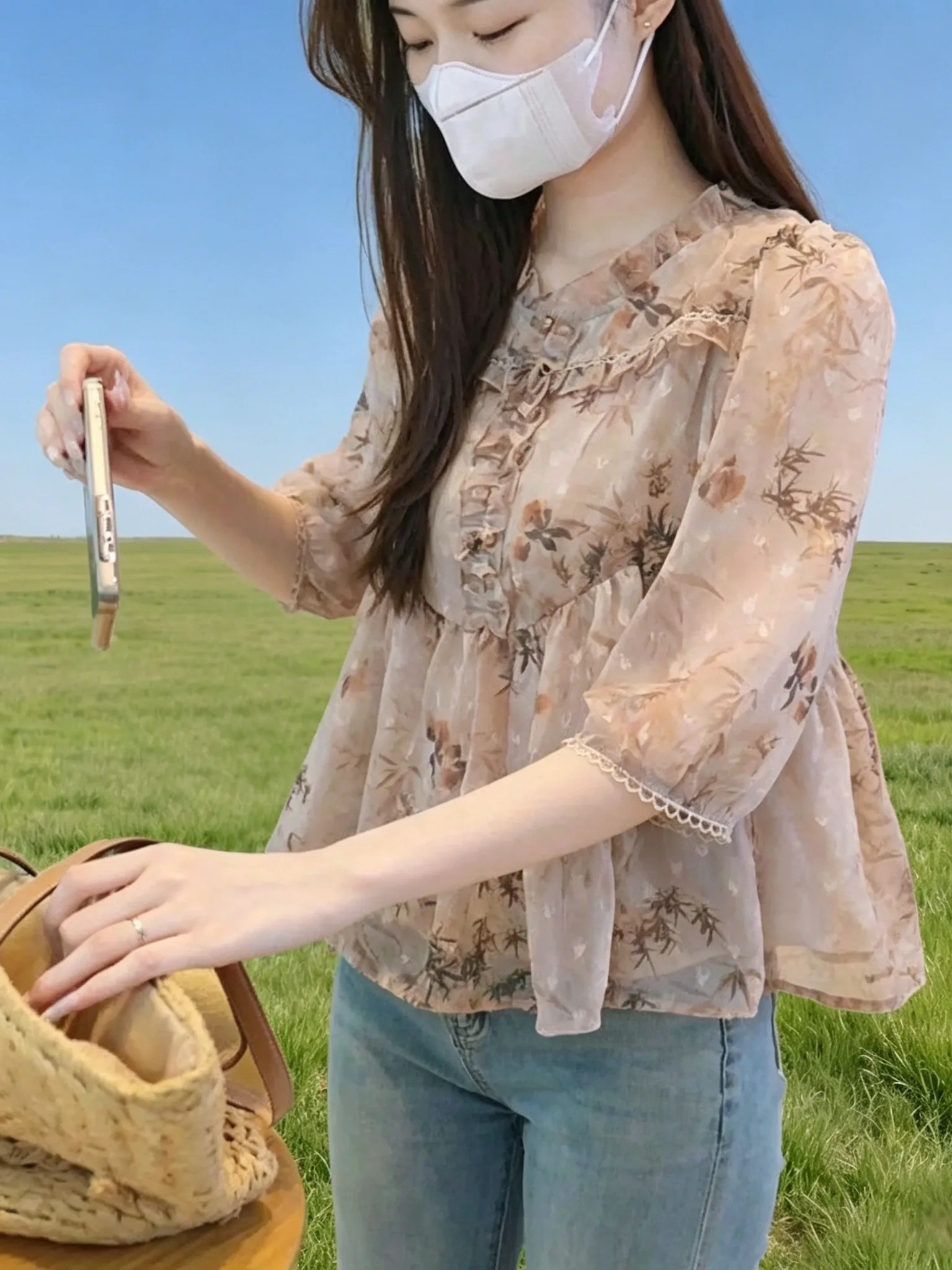 Elegant Unique Women's Shirt Stylish Summer Fashionable Design Breathable Skin-friendly Thin Material Korean Style Commute
Elegant Unique Women's Shirt Stylish Summer Fashionable Design Breathable Skin-friendly Thin Material Korean Style Commute