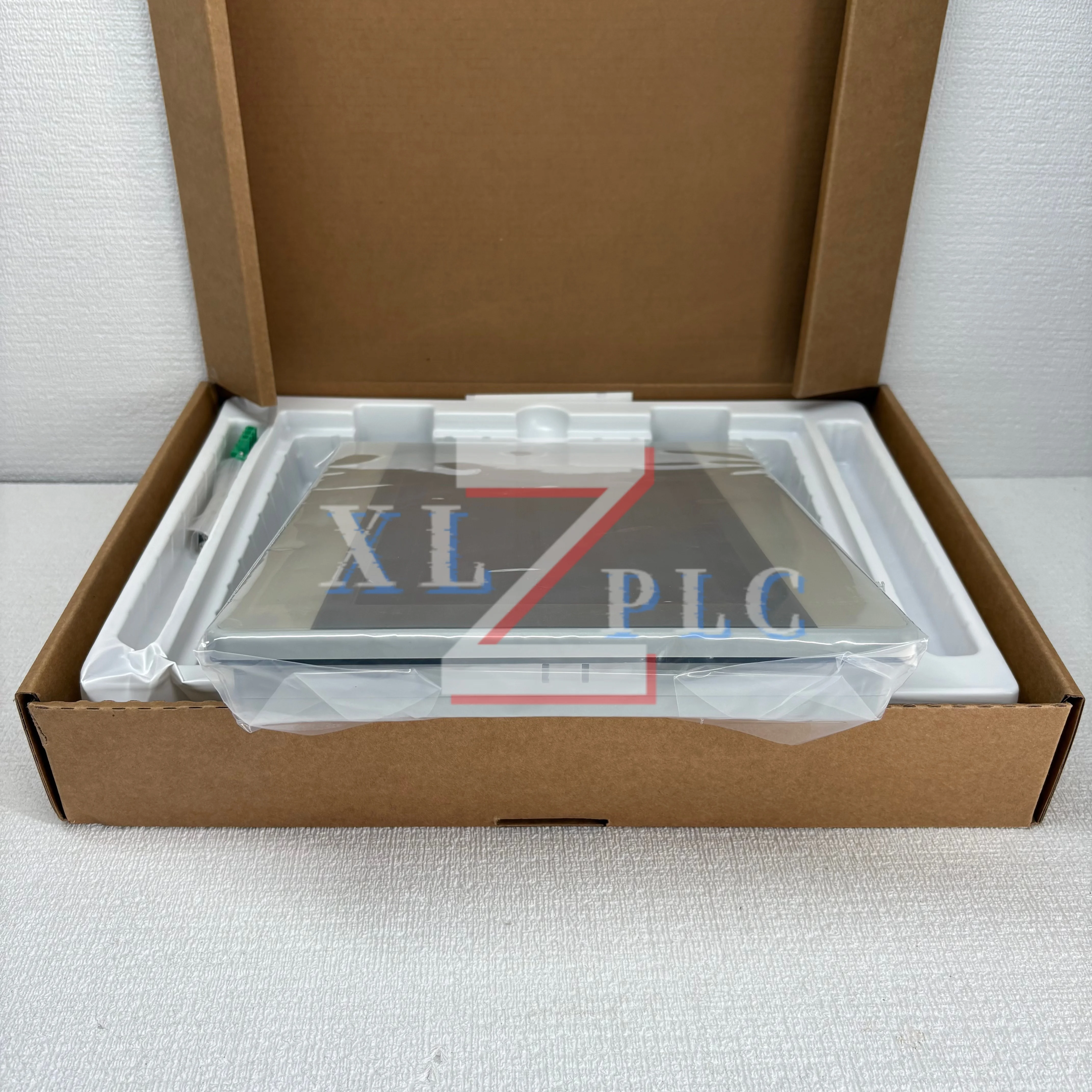 Новый в упаковке MT8100iE MT8100IE 1WV с сенсорным экраном
Новый в упаковке MT8100iE MT8100IE 1WV с сенсорным экраном