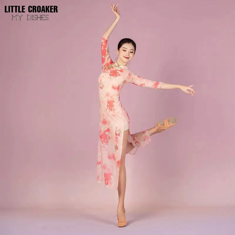 See Through Dancer Outfit Nightclub Stage Qipao Female Mesh High Slit Cheongsam Chinese Dance Practice Performance Clothing
See Through Dancer Outfit Nightclub Stage Qipao Female Mesh High Slit Cheongsam Chinese Dance Practice Performance Clothing