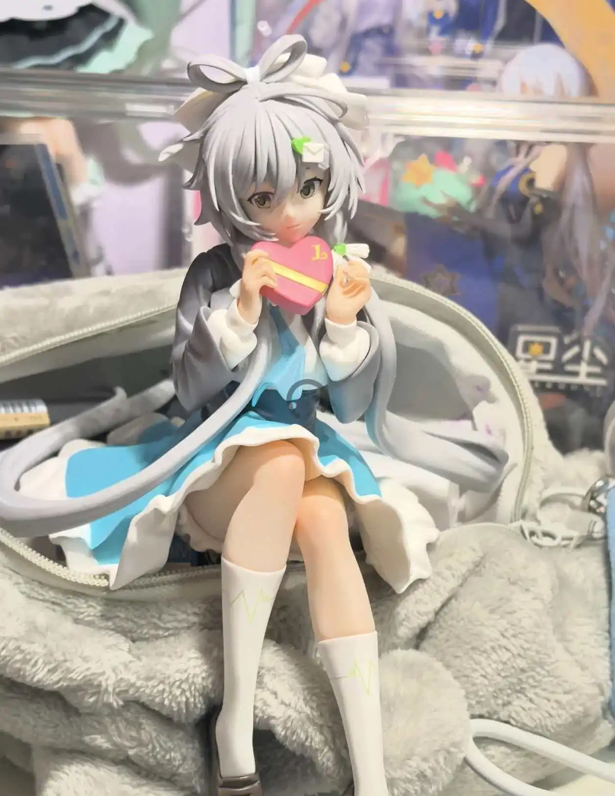 Anime Virtual Singer Luotianyi Waitress Noodle Stopper Action Figure Collectible Model Kawaii Room Decoration Fans Festival Gift
Anime Virtual Singer Luotianyi Waitress Noodle Stopper Action Figure Collectible Model Kawaii Room Decoration Fans Festival Gift