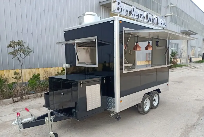 Street Food Mobile Kitchen Food Truck Trailer Full Set of Equipment Barbecue Pizza Food Trailer for Multiple Scenarios 
Street Food Mobile Kitchen Food Truck Trailer Full Set of Equipment Barbecue Pizza Food Trailer for Multiple Scenarios