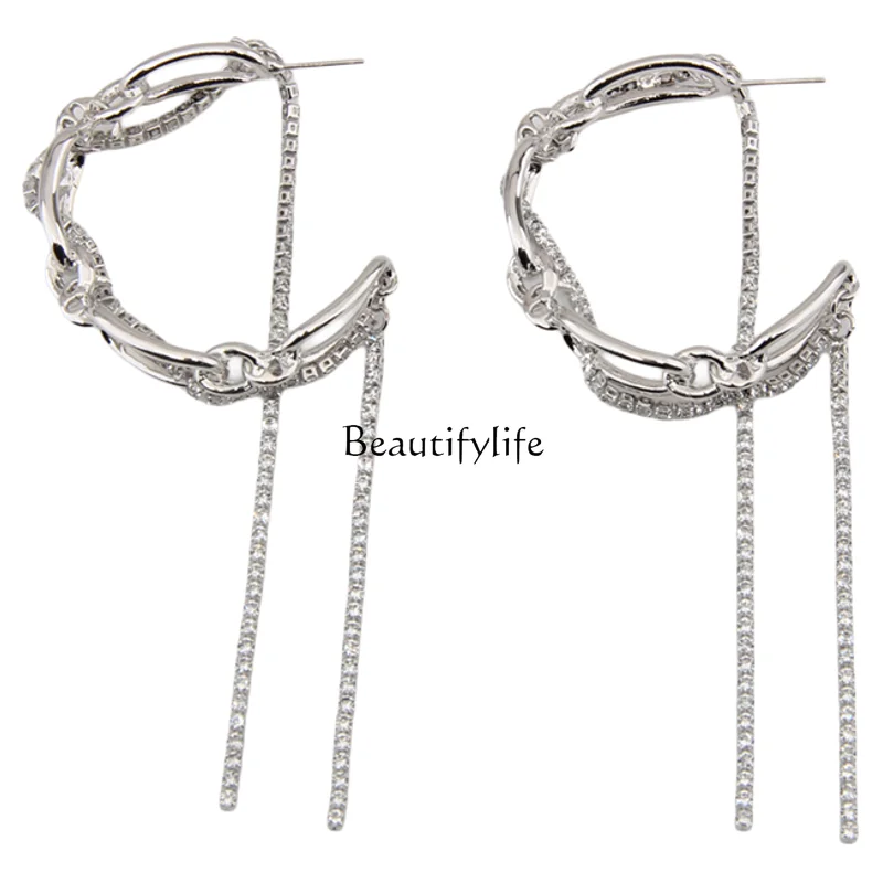 Exaggerated flash diamond C-shaped fringed large earrings, simple drop weaving thread flow, unique earrings
Exaggerated flash diamond C-shaped fringed large earrings, simple drop weaving thread flow, unique earrings