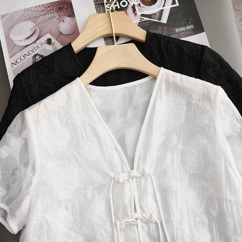 Elegant Long Chinese Style Vest with Embellished Splicing And Button Detail in Satin for Commute Summer Season Women's Wear
Elegant Long Chinese Style Vest with Embellished Splicing And Button Detail in Satin for Commute Summer Season Women's Wear