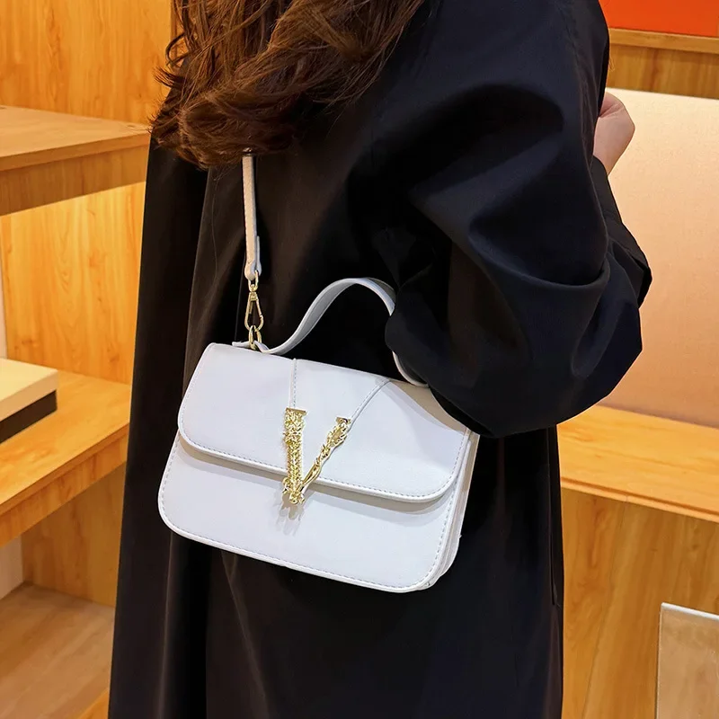 2025 Women's Fashion PU Leather Crossbody Bag Korean Style Small Square Purse Lock Closure Adjustable Strap Trendy Accessory
2025 Women's Fashion PU Leather Crossbody Bag Korean Style Small Square Purse Lock Closure Adjustable Strap Trendy Accessory