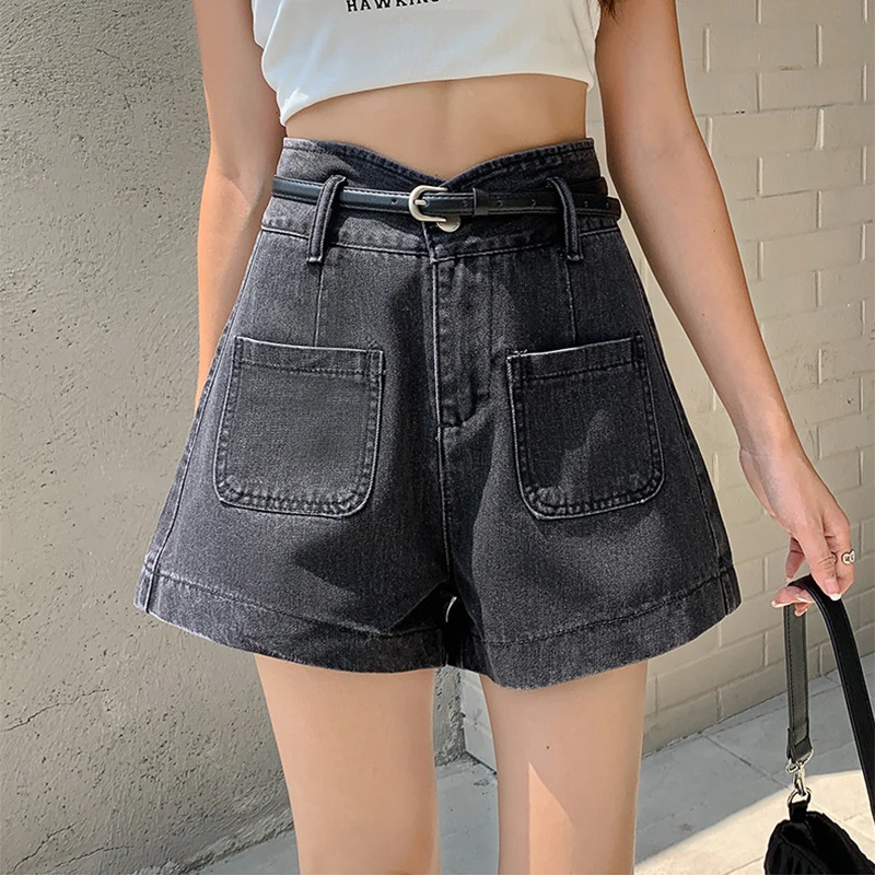 Retro Bandage Designed Women Jean Shorts Summer New High Waist Slim Pockets Wide Leg Denim Shorts Simple Versatile A-Line Shorts
Retro Bandage Designed Women Jean Shorts Summer New High Waist Slim Pockets Wide Leg Denim Shorts Simple Versatile A-Line Shorts