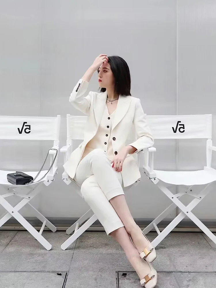 Женский костюм Diisia 2024: Элегантный шерстяной пиджак с длинными рукавами на пуговицах для офиса и повседневной носки
Женский костюм Diisia 2024: Элегантный шерстяной пиджак с длинными рукавами на пуговицах для офиса и повседневной носки