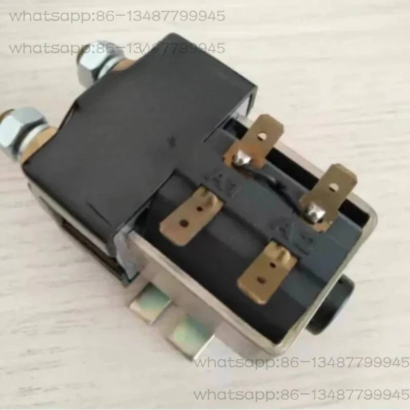 ZJW-100A 200A Electric Forklift Main Contactor SW80-6 Original SW80-65
ZJW-100A 200A Electric Forklift Main Contactor SW80-6 Original SW80-65