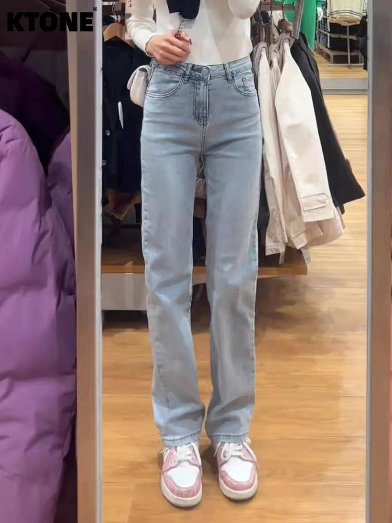 Blue Slim Jeans Drip Original Y2k Unisex For Man Man Pants - No accessories or belts included
Blue Slim Jeans Drip Original Y2k Unisex For Man Man Pants - No accessories or belts included