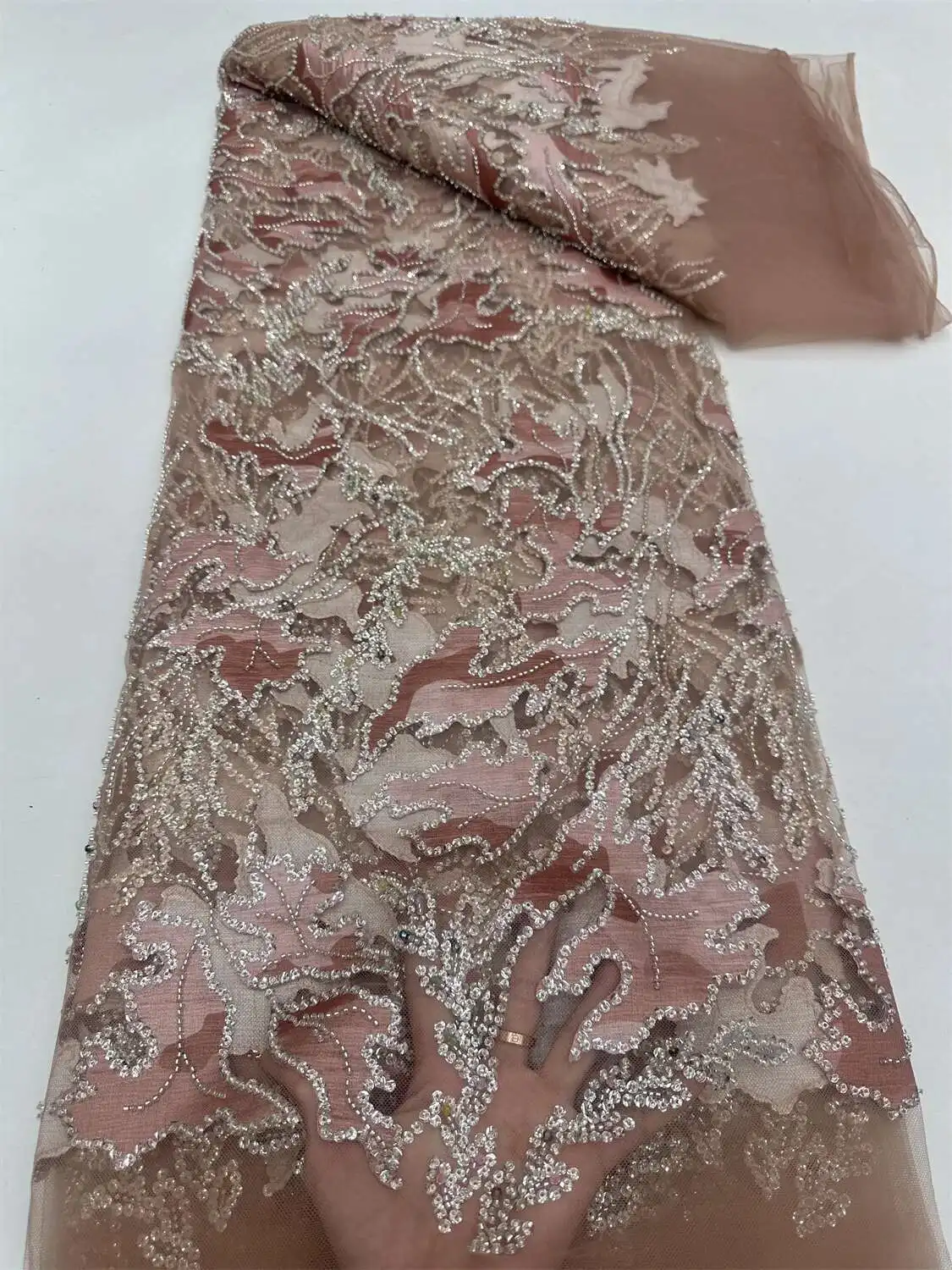 African Sequins Pearls French Tulle Lace Fabric 2025 High Quality Bridal Luxury Heavy Beaded Lace Fabric for Wedding
African Sequins Pearls French Tulle Lace Fabric 2025 High Quality Bridal Luxury Heavy Beaded Lace Fabric for Wedding