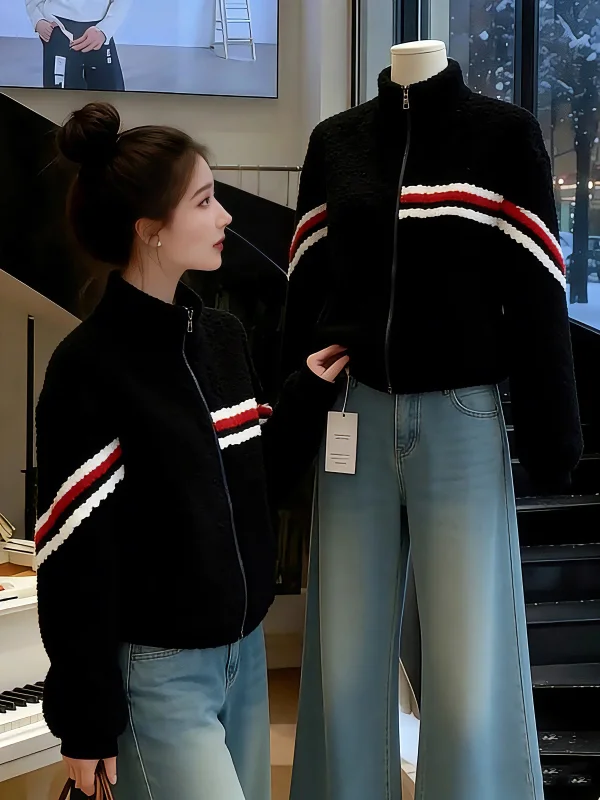 Thiened Bla Furry Lamb Leather Jaet Zipper Women's Baseball Sle Coat Warm Sli ort Outerwear for Autumn Winter
Thiened Bla Furry Lamb Leather Jaet Zipper Women's Baseball Sle Coat Warm Sli ort Outerwear for Autumn Winter