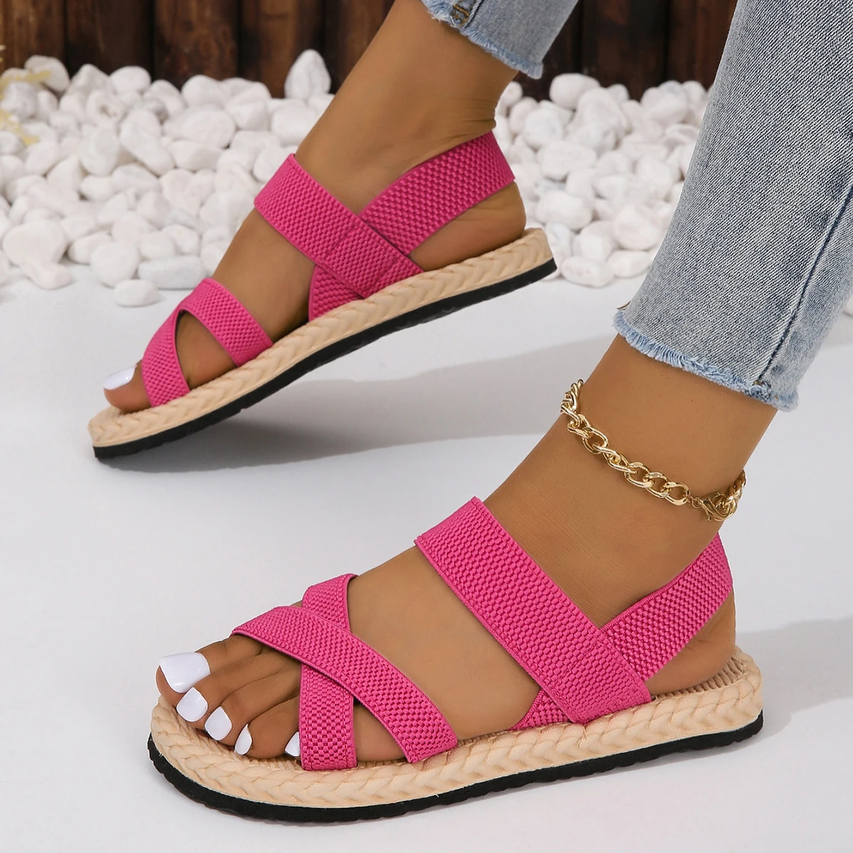 Women's fashion trend anti-slip wear-resistant multi-color matching elastic flat sandals
Women's fashion trend anti-slip wear-resistant multi-color matching elastic flat sandals