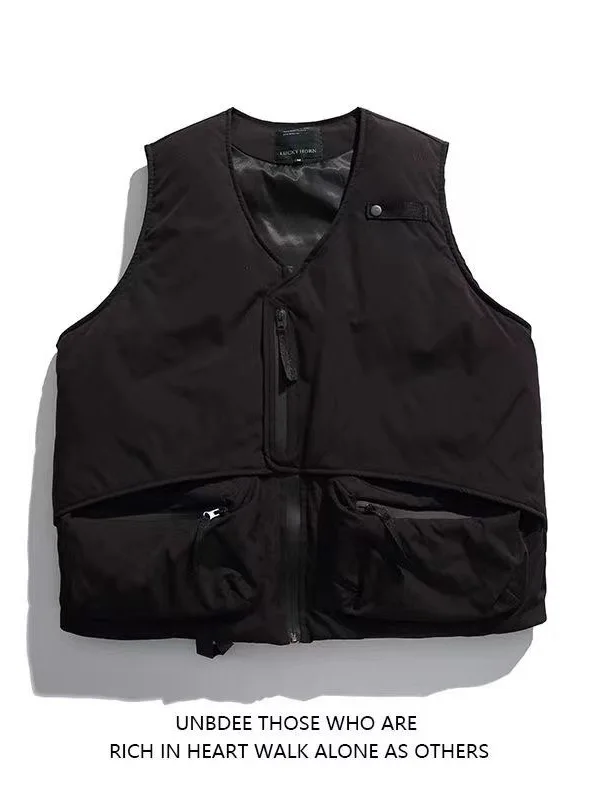 Модный утепленный хлопковый жилет в стиле рабочей одежды, осенне-зимняя новинка, гарантированное тепло, без плечевых швов, на молнии...
Модный утепленный хлопковый жилет в стиле рабочей одежды, осенне-зимняя новинка, гарантированное тепло, без плечевых швов, на молнии...